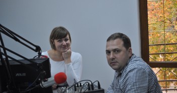 Фабрика, которая убивает. Прямой эфир с Артемом Фляжниковым на Аккерман ФМ