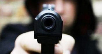 Вооруженный разбой под Киевом: четверо в масках напали на семью гендиректора предприятия