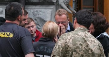 Покорённые голодом и игнором: как “Самопомич” покидала Банковую