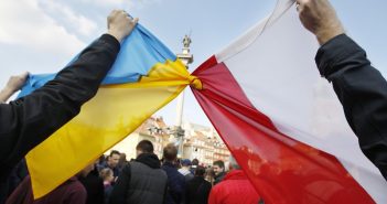 Польша вводит новые правила трудоустройства для украинцев