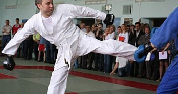 Левочкин утверждает, что Шуфрич не выбивал ему два зуба