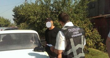 В Бердянске взяточник при задержании переехал работника СБУ