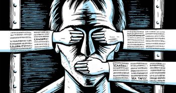 Тюрьма за комментарий. В Украине готовится масштабное “дело политологов”