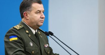Полторак считает, что в скандал вокруг ракетных двигателей КНДР Украину втянула РФ