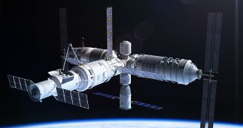 Китайская космическая станция Tiangong-1 сошла с орбиты и падает на Землю