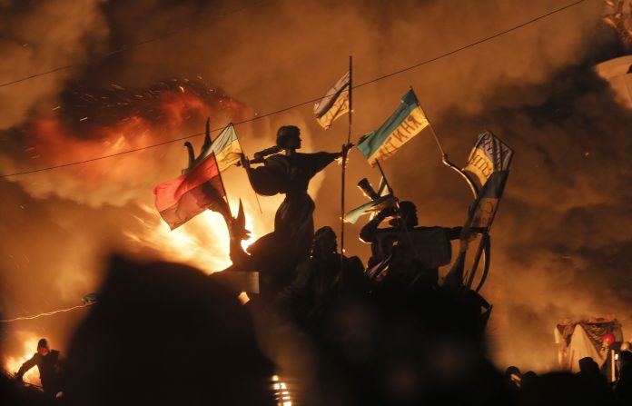 Pro-EU Ukrainians protest in Kiev