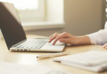 Зарплати до 33 тисяч: яку сезонну роботу пропонують українцям влітку