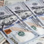 Курс долара в Україні: у жовтні гривню чекають нові коливання